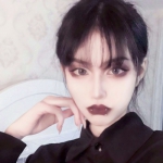 15张高清好看的超酷女生头像 清冷感拉满