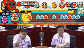 柯文哲捶桌子的恶搞表情包，越看越上头