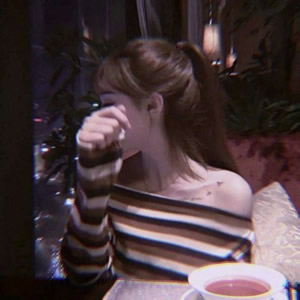 16张超好看的时尚美女QQ头像 精致小姐姐穿搭太可了