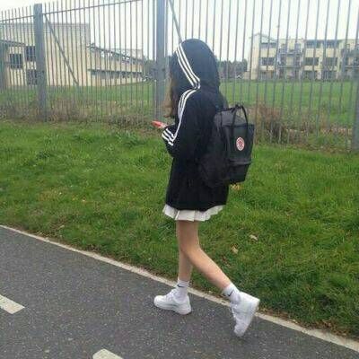 18张简约不做作的女生QQ头像 清爽大方超耐看