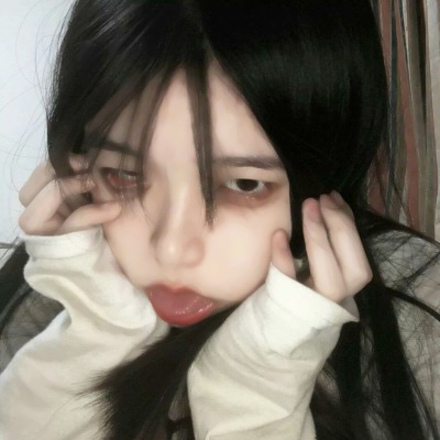 超拽酷飒女生真人头像 33张高清无水印合集