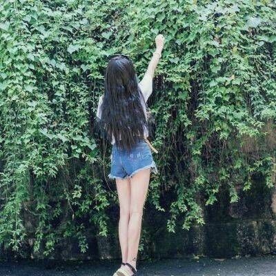 长发女生背影头像合集！19张高清唯美氛围感头像图