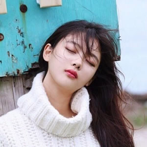 18张高清伤感冷淡风女生头像 自带颓废氛围感