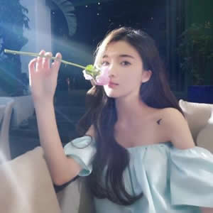 女生清纯文艺头像合集！16张高清好看的文艺美女头像来啦