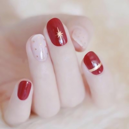 15张高清好看的美甲女生微信头像合集