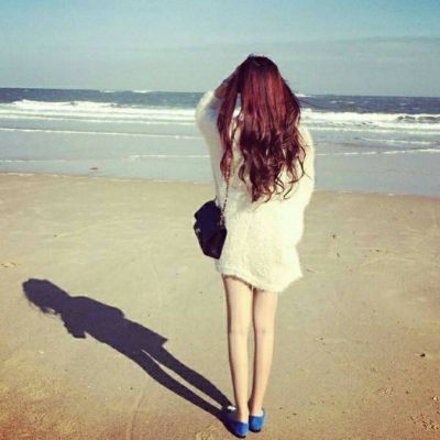 长发女生背影头像合集！19张高清唯美氛围感头像图