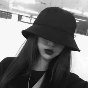 女生超拽霸气女王范QQ头像 简约大气又时髦（共16组）