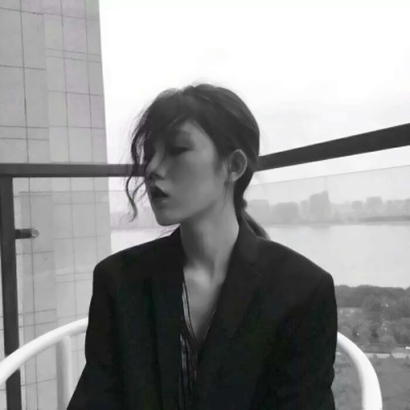 35张高清御姐范高冷黑白女头 氛围感拉满的女生头像合集