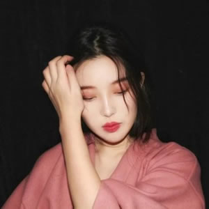 12张高清伤感意境女生头像 适合QQ用的氛围感头像合集