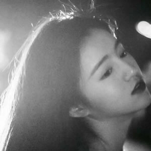 18张高清伤感冷淡风女生头像 自带颓废氛围感