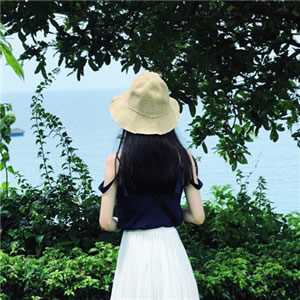 海边长发背影女生微信头像 12张高清美图合集