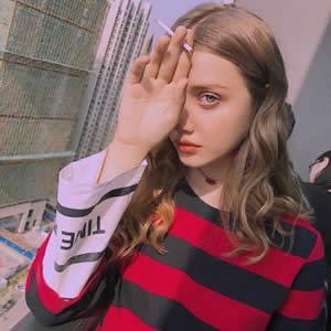 16张欧美气质小姐姐头像 快来挑喜欢的