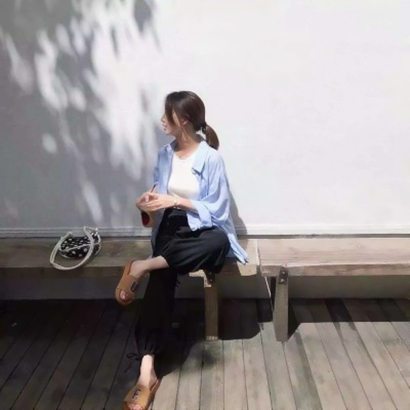 12张高清小清新女生网图头像 好看又治愈