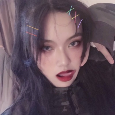 女生超酷微信头像 9张高清好看的女生酷飒微信头像合集