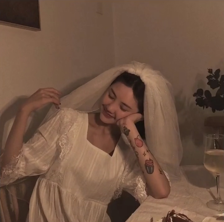 今天大家都在找的热门情侣头像