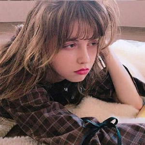 12张高清气质款欧美女生头像 适配微信头像超有范