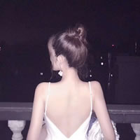 17张霸气性感女生露背QQ头像 精致氛围感拉满