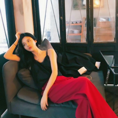 女生高冷成熟微信头像 28张高清有品位款