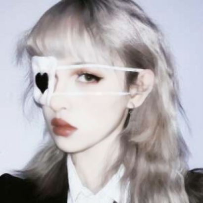 抖音闺蜜霸气头像合集！36张超拽女生头像直接用