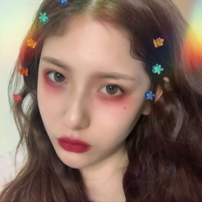 俏皮又可爱！9张搞怪女生头像合集