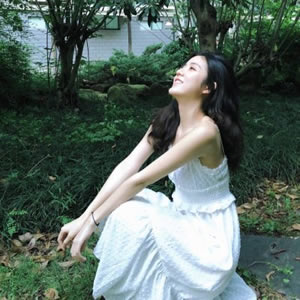 11张高清森系清新感阳光女生头像合集