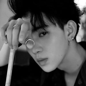 男生超拽冷酷霸气头像合集！14张高清微信头像直接用