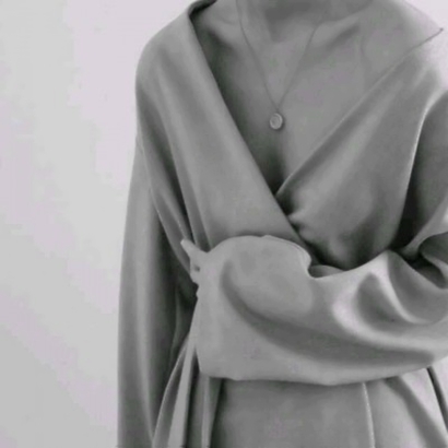 女生锁骨部位QQ头像 36张高清性感女生头像图