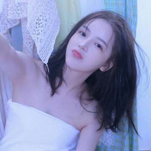 15张高清清新感女生QQ头像 纯美氛围感拉满