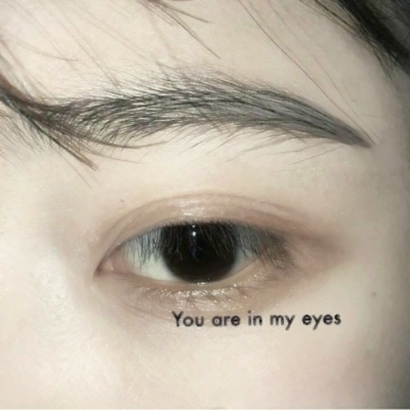 单眼半脸丧系女生头像合集 11张高清伤感素材