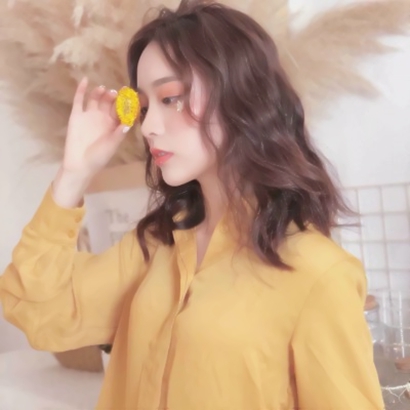 25张高清小清新风格女生微信头像 氛围感拉满