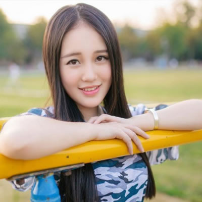 军训女生小清新头像合集 12张迷彩服清纯美女头像