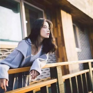 14张氛围感拉满的小清新意境女生头像 高清脱俗又唯美