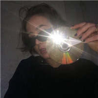 霸气又飒的墨镜女生头像 18张合集