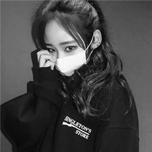 霸气又酷！14张黑白戴口罩女生头像高清合集