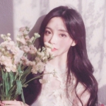 36张高清女生花草微信头像 气质感拉满的唯美图片