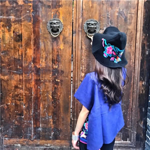 12张超真实女生背影头像 高清质感直接当头像用