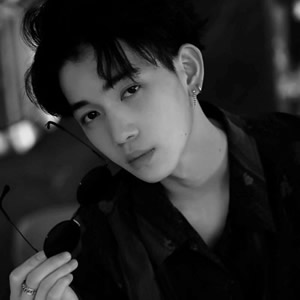 男生超拽冷酷霸气头像合集！14张高清微信头像直接用