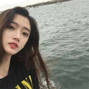 16张清新靓丽时尚小姐姐头像 女生头像专区上新