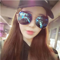 戴墨镜的酷感女生QQ头像 15张氛围感拉满的女生头像合集