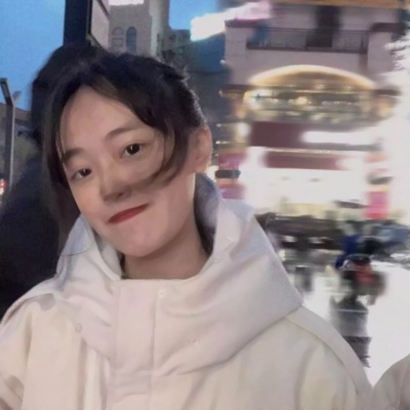 18张高清女生清新时尚QQ头像 好看又百搭