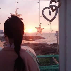 16张高清意境感拉满的女生背影头像，氛围感直接拉满