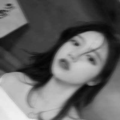 20张高清可爱黑白模糊女头像合集