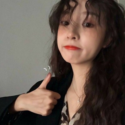 36张高清时尚潇洒女生头像 适配微信的氛围感头像合集