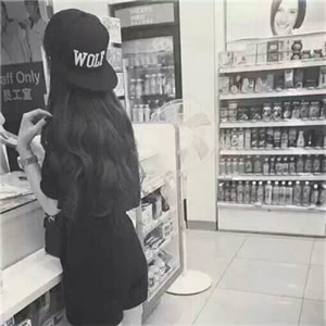 微信头像上新！14张高清戴帽女生背影图氛围感拉满