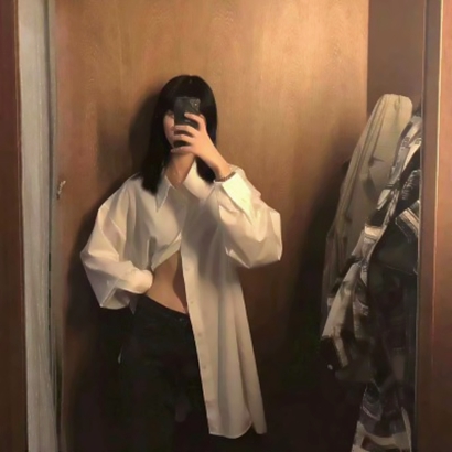 30张成熟清新又带霸气感的女生头像 高清质感拉满