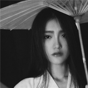 抖音女生黑白伤感头像 12张高清适配抖音的黑白伤感女头合集