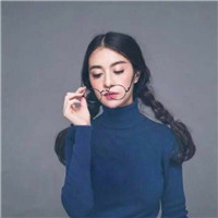 戴眼镜的漂亮女生头像合集来啦 共21张可爱款