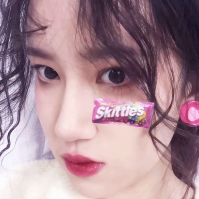 女生潮流QQ头像合集 21张高清酷感女生头像分享