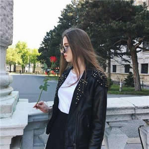 12张高清气质欧美范女生微信头像 好看又有格调