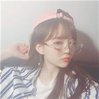戴眼镜的漂亮女生头像合集来啦 共21张可爱款